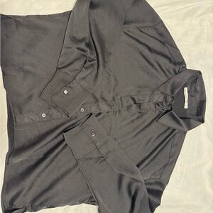 Abercrombie & Fitch True Black Button-Up Top  Crop